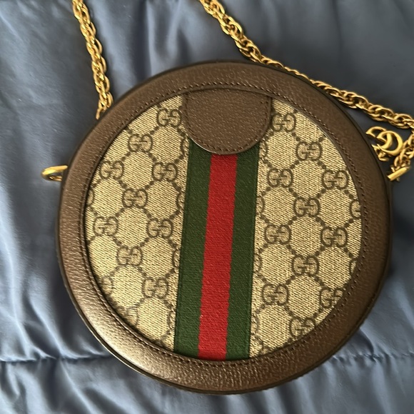 Gucci bag like new, used only few times. - Picture 3 of 3